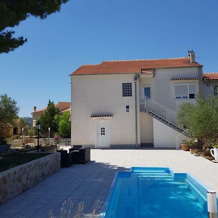 Holiday House "Villa Flora" Šibenik Buitenkant foto