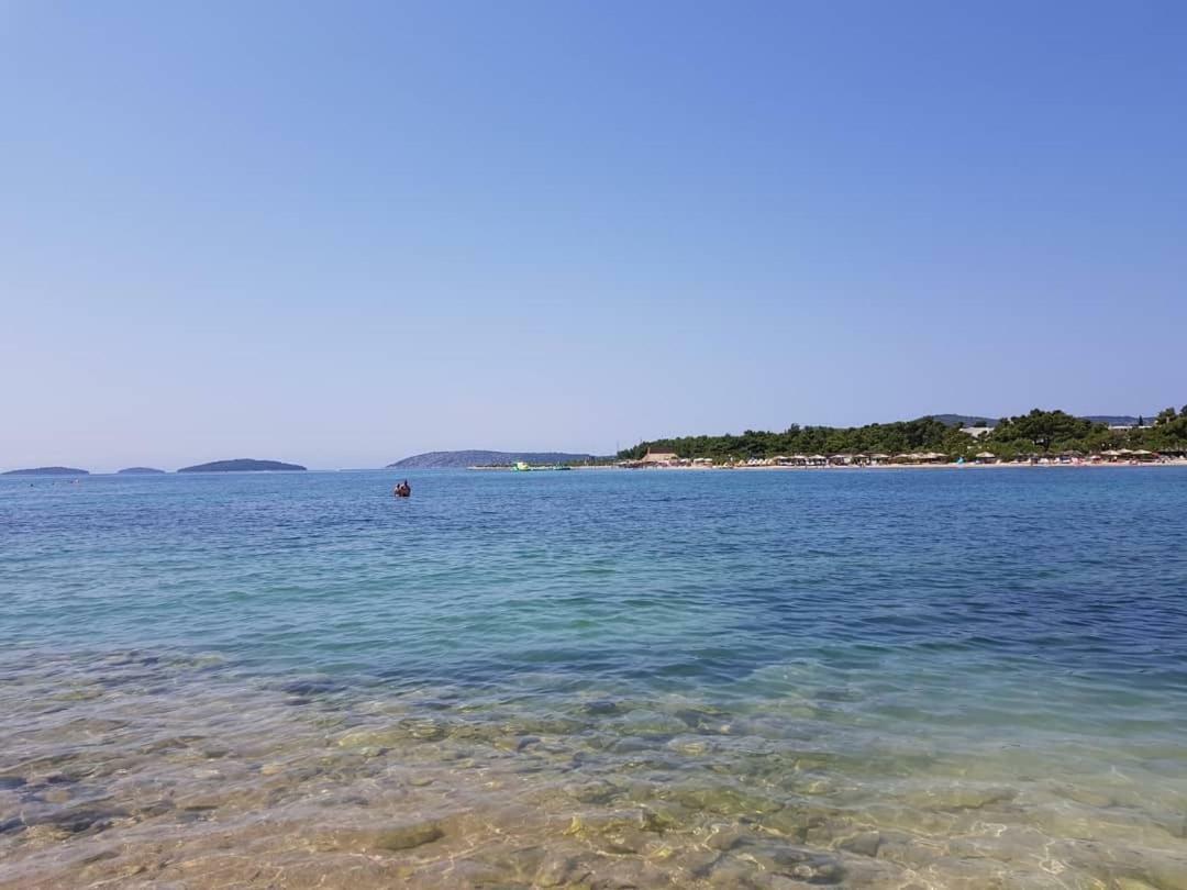 Holiday House "Villa Flora" Šibenik Buitenkant foto