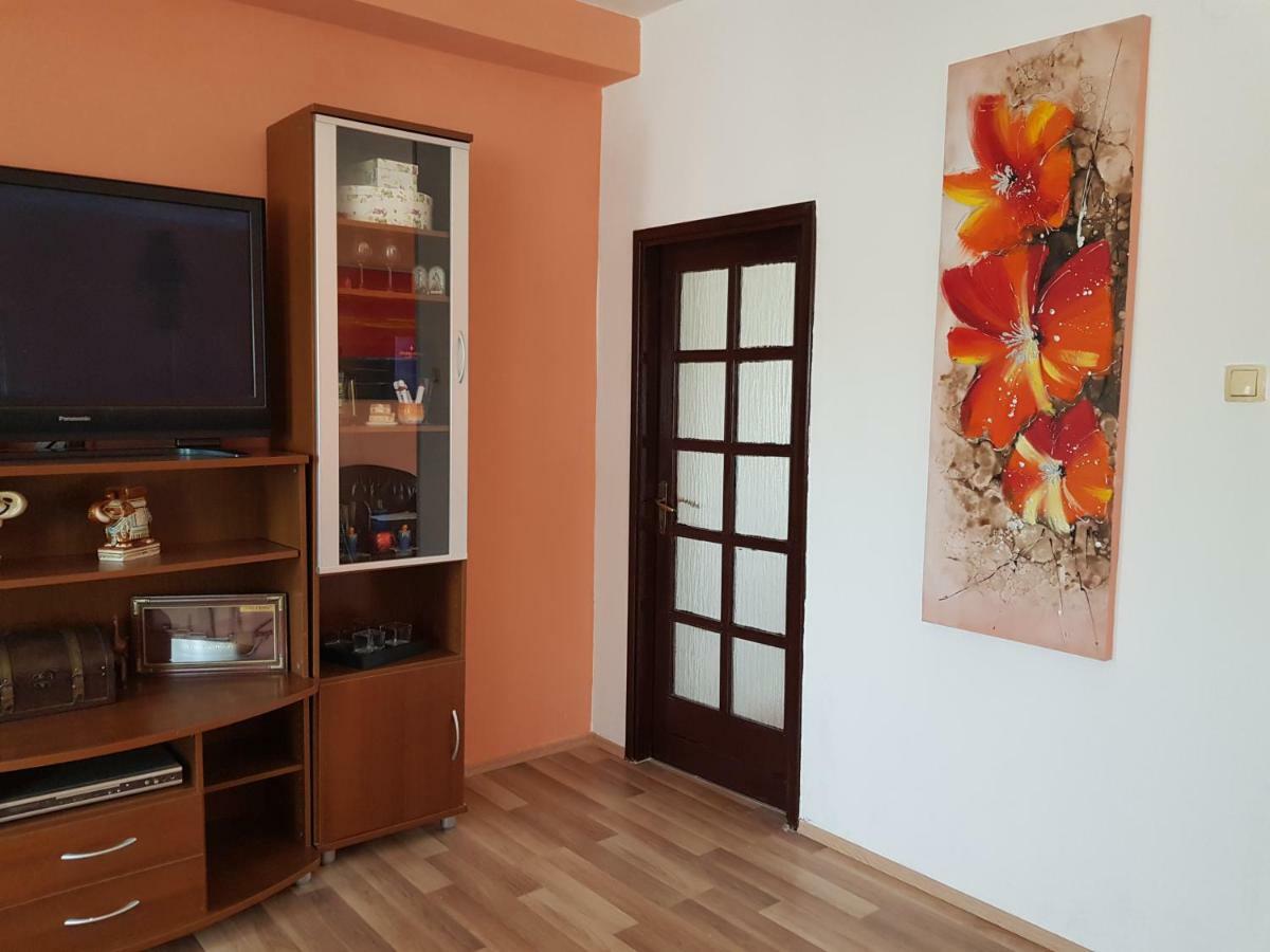 Holiday House "Villa Flora" Šibenik Buitenkant foto