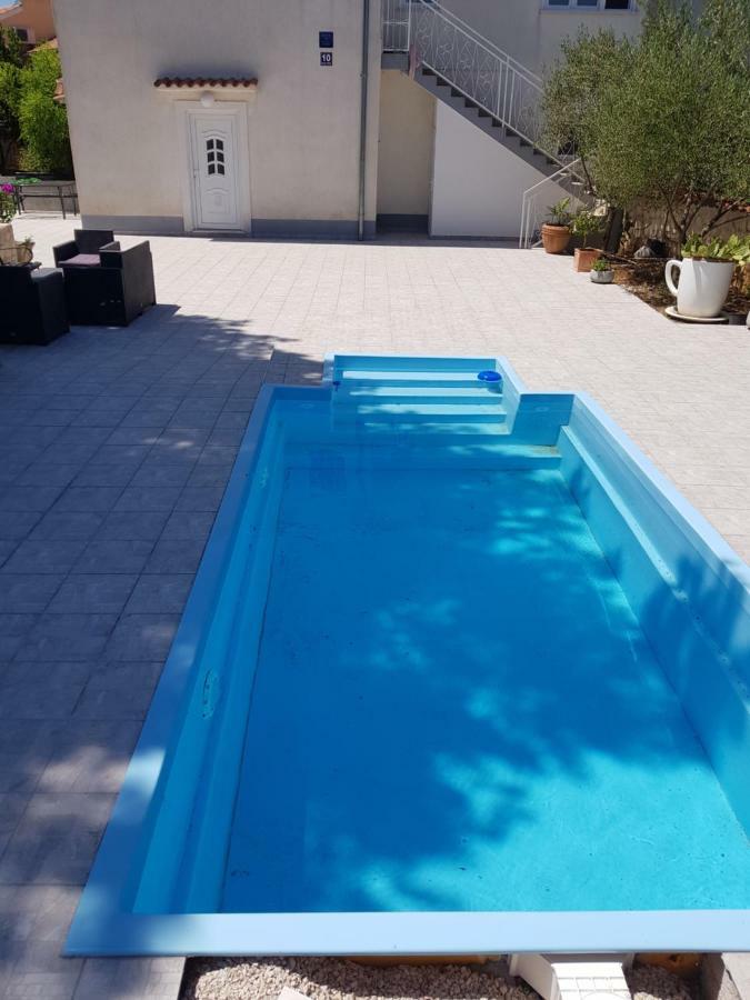 Holiday House "Villa Flora" Šibenik Buitenkant foto